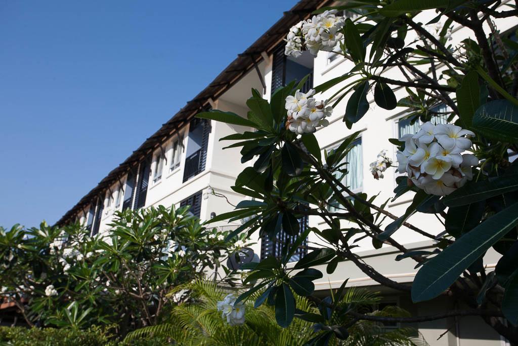 Season Palace Huahin Hotel Cha-Am Exterior photo